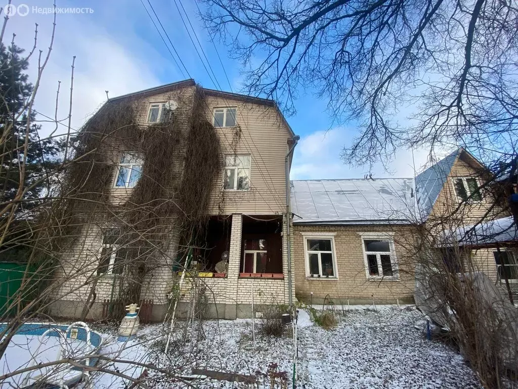 Дом в Пушкино, микрорайон Звягино, улица Дзержинского, 18 (288 м) - Фото 1