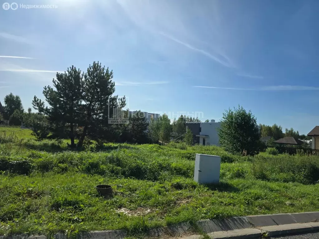 Участок в Доброград, посёлок Доброград, Цветочная улица, 12 (10.2 м) - Фото 0
