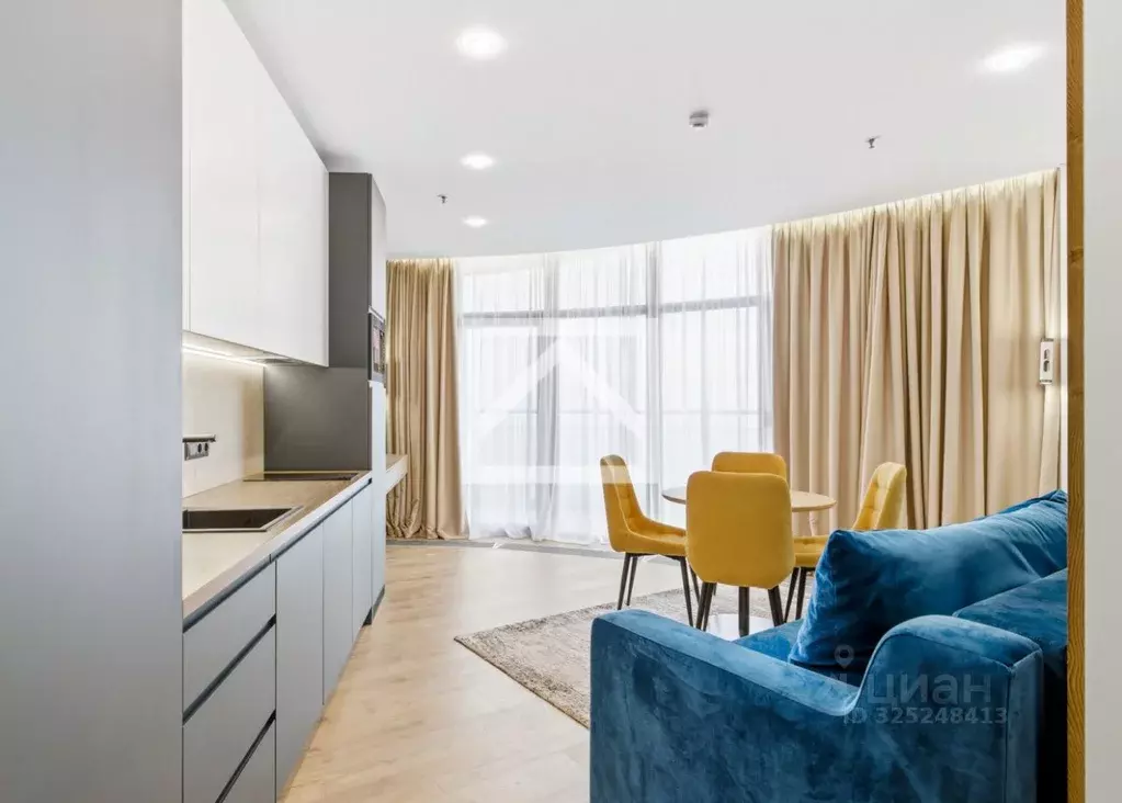 2-к кв. Крым, Алушта ул. Западная, 4к2 (64.0 м) - Фото 1