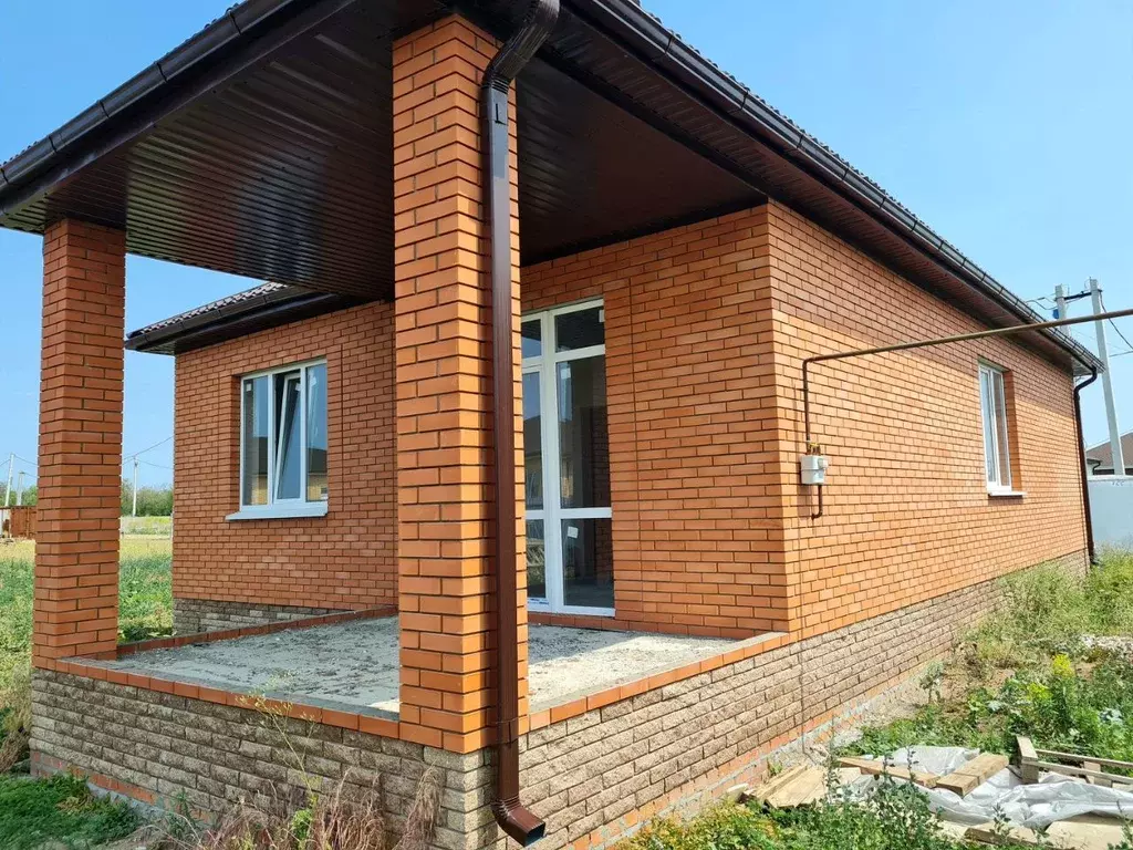 Дом в Ростовская область, Неклиновский район, с. Новобессергеневка ул. ... - Фото 0