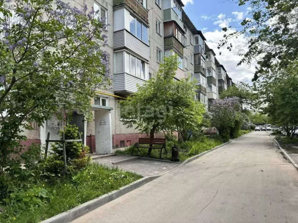 3-комнатная квартира: Барнаул, улица Георгия Исакова, 205 (57 м) - Фото 0