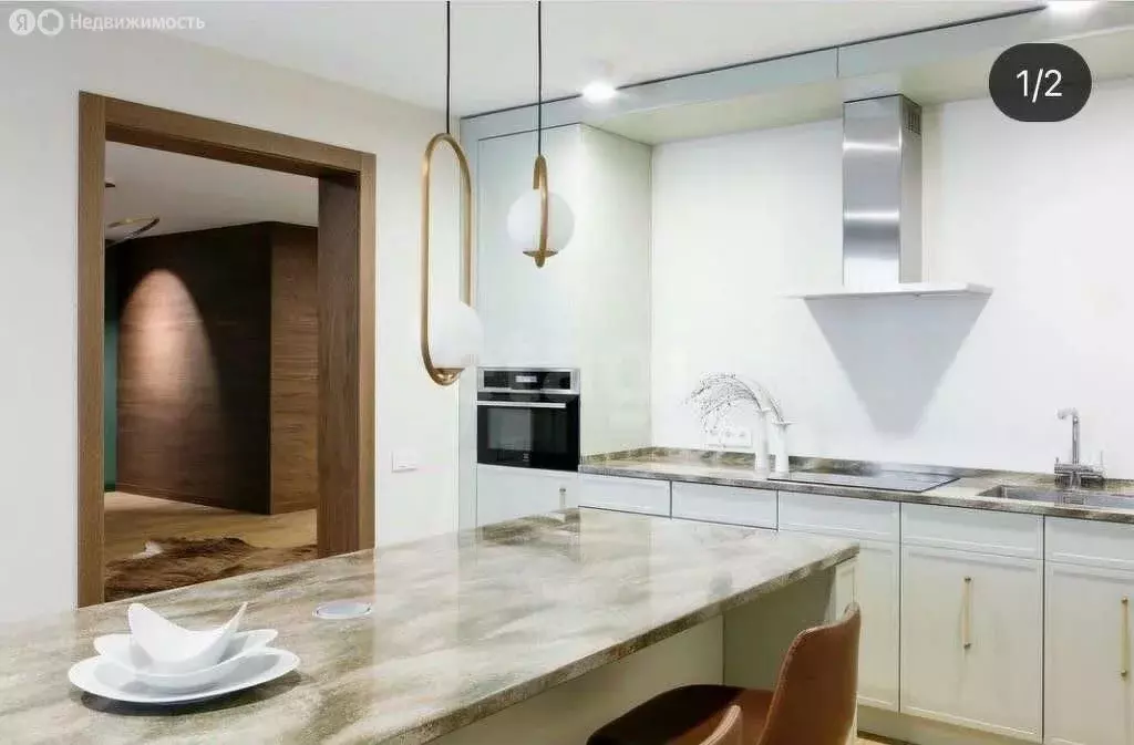 3-комнатная квартира: Тюмень, улица 50 лет Октября, 57Б (87 м) - Фото 1