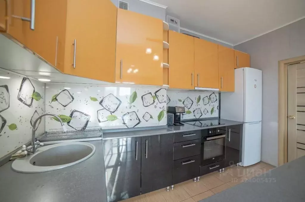 3-к кв. Свердловская область, Екатеринбург ул. Соболева, 19 (69.0 м) - Фото 2