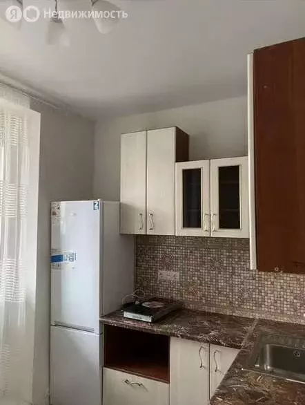 1-комнатная квартира: посёлок городского типа Октябрьский, микрорайон ... - Фото 2