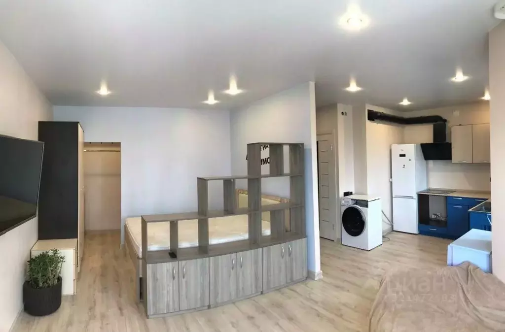 1-к кв. Волгоградская область, Волжский пл. Труда, 2 (37.8 м) - Фото 1