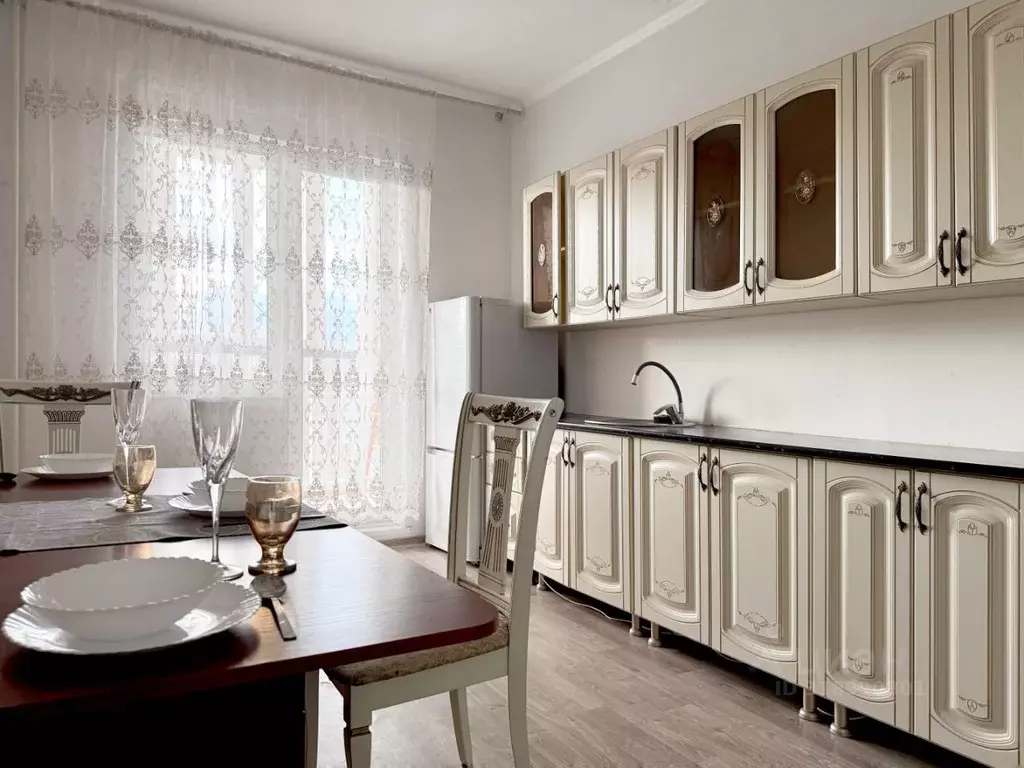 2-к кв. Ханты-Мансийский АО, Пыть-Ях ул. Первопроходцев, 2 (50.0 м) - Фото 1