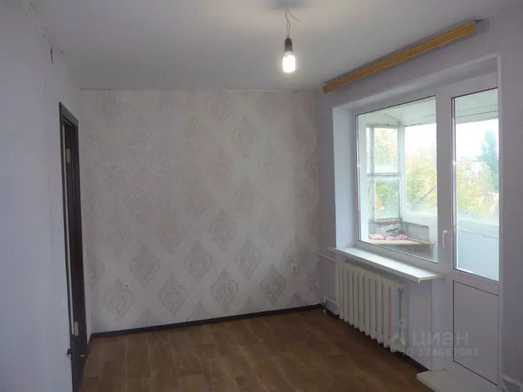 2-к кв. Оренбургская область, Бугуруслан 2-й мкр, 42 (40.8 м) - Фото 1