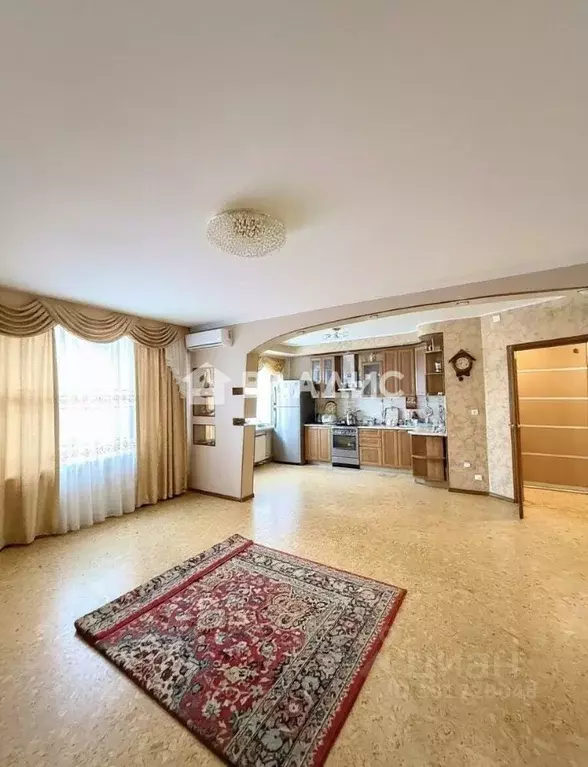 2-к кв. Бурятия, Улан-Удэ Геологическая ул., 28А (71.0 м) - Фото 1