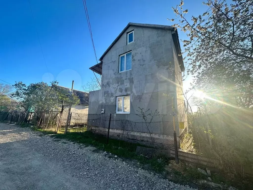 Дом 100 м на участке 3,3 сот. - Фото 0
