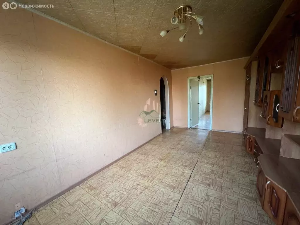 3-комнатная квартира: Саратов, улица имени А.П. Шехурдина, 28 (60 м) - Фото 1
