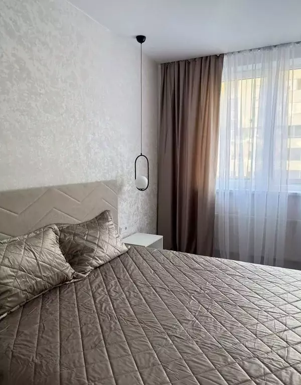 2-к кв. Крым, Симферопольский район, Молодежное пгт ул. Парковая, 1 ... - Фото 1
