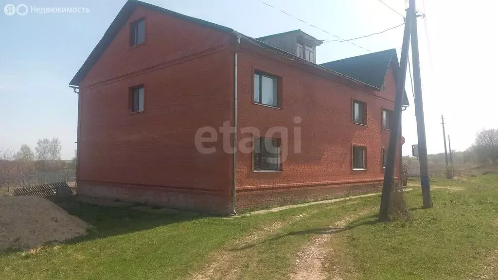 Дом в село Говоренки, Шоссейная улица (367 м) - Фото 1