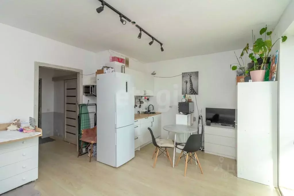 Студия Тюменская область, Тюмень ул. Газопромысловая, 8 (28.4 м) - Фото 1