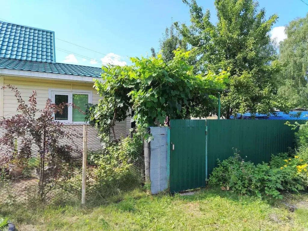 Дом в Брянская область, Жуковка Заводская ул., 4 (56 м) - Фото 1