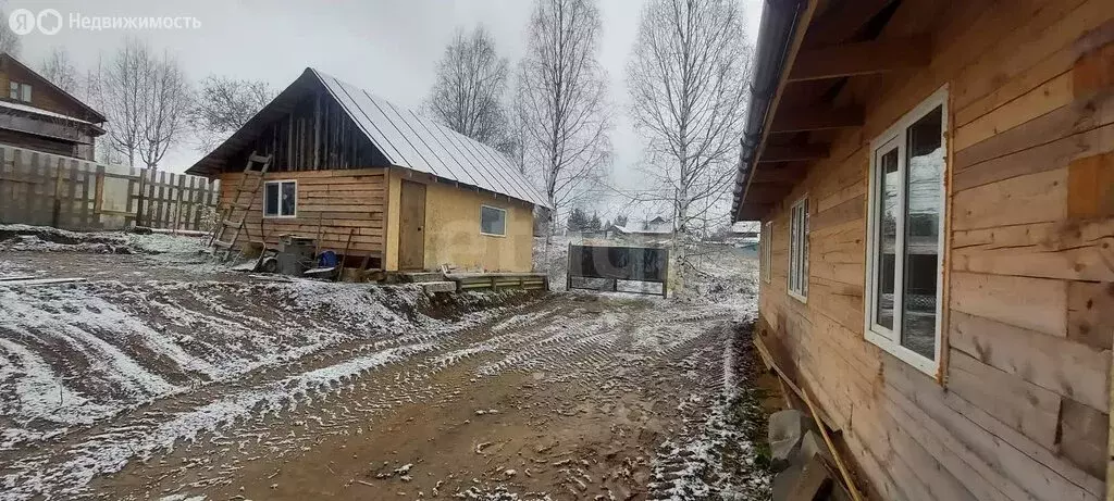 Дом в Лэзым, село Лэзым, Центральная улица (85.5 м) - Фото 1