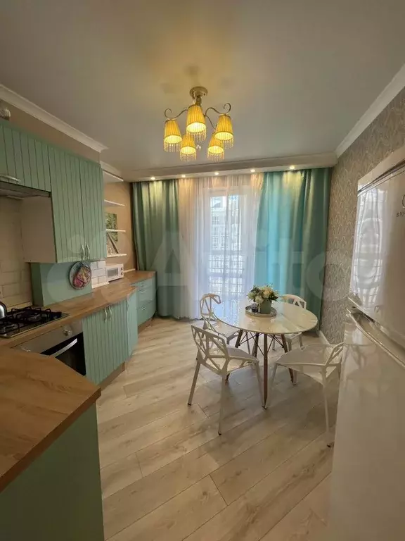 2-к. квартира, 70 м, 7/9 эт. - Фото 1