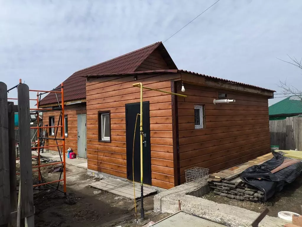 Дом в Омская область, Омск Порт-Артур мкр, ул. Свердлова (49 м) - Фото 1