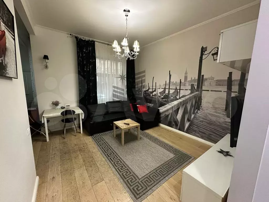 3-к. квартира, 92 м, 1/4 эт. - Фото 0