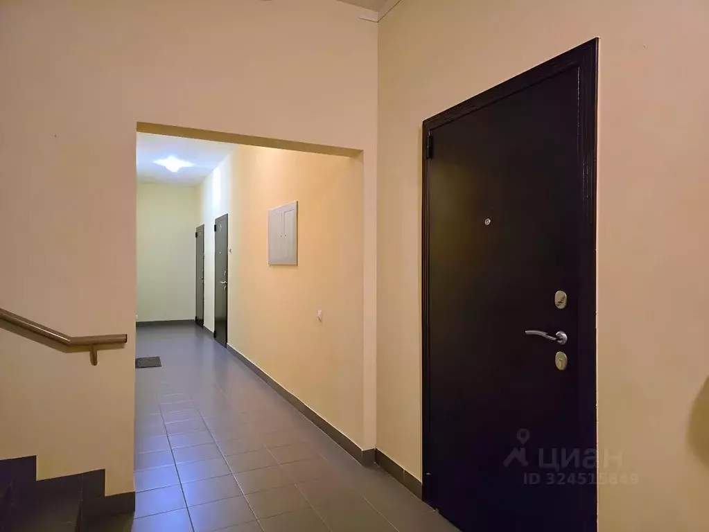 Студия Свердловская область, Екатеринбург Карасьеозерский-2 мкр, пер. ... - Фото 2