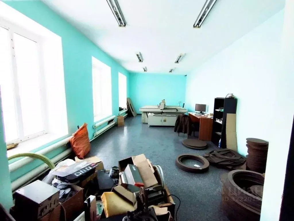 Производственное помещение в Самарская область, Кинель Первомайская ... - Фото 1