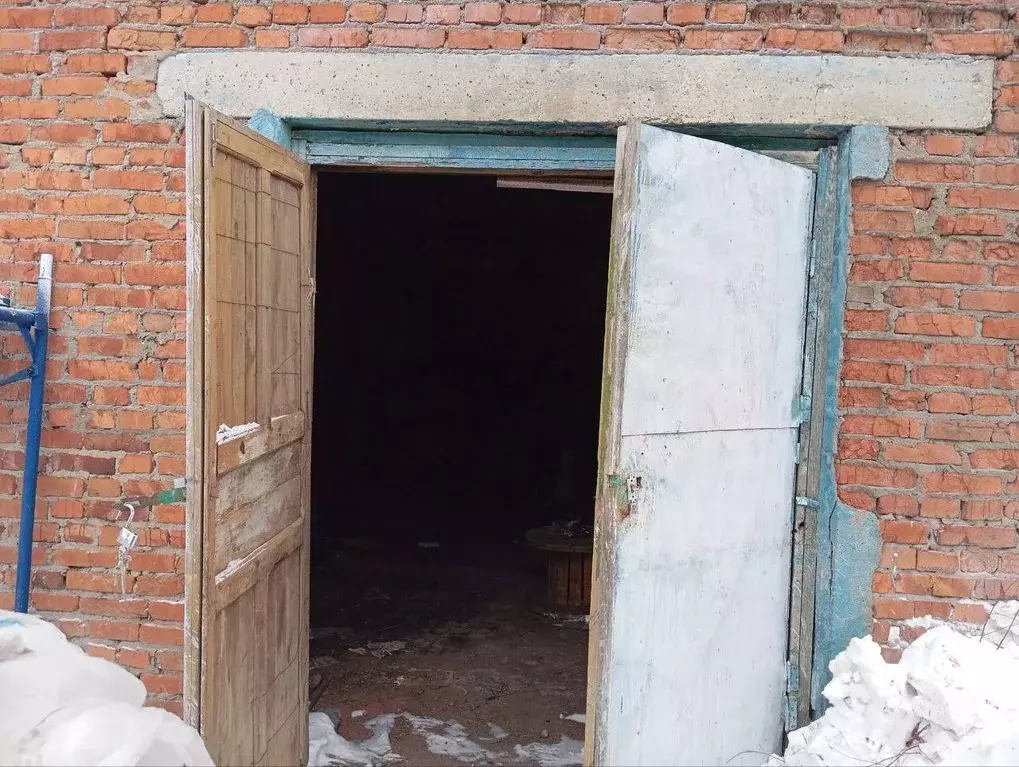 Помещение свободного назначения в Саратовская область, Балаково ш. ... - Фото 2