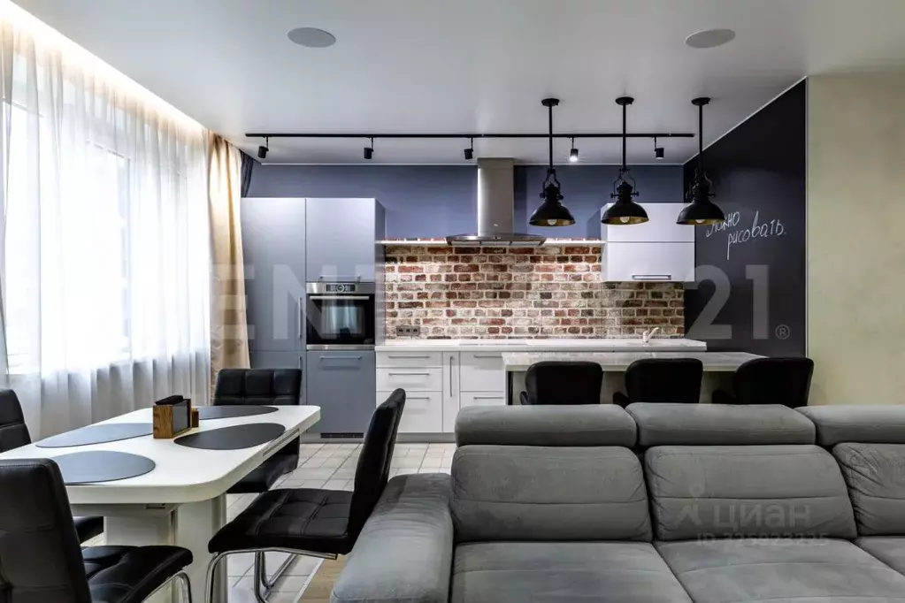 3-к кв. Санкт-Петербург ул. Среднерогатская, 9 (81.7 м) - Фото 1