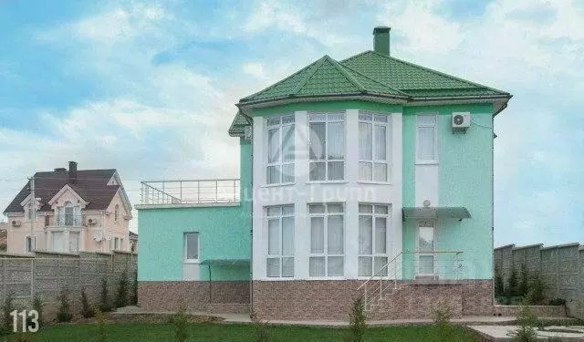 Дом в Севастополь с. Полюшко, ул. Луговая, 58 (315 м) - Фото 1