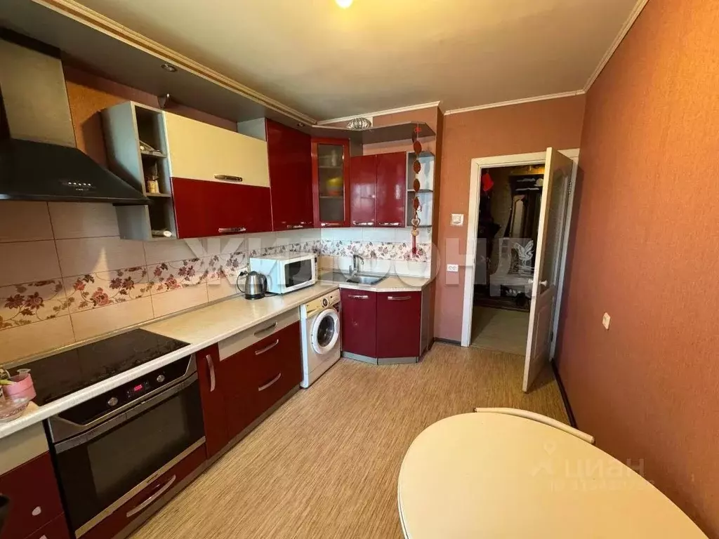 2-к кв. Томская область, Томск Урожайный пер., 32 (60.9 м) - Фото 0