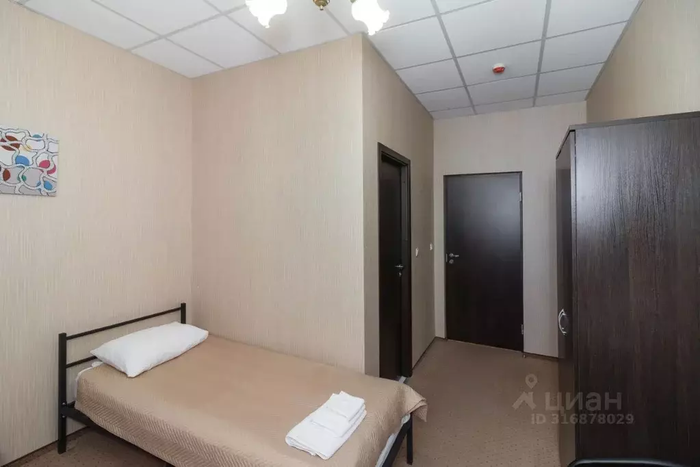 Комната Ханты-Мансийский АО, Ханты-Мансийск ул. Энтузиастов, 14 (17.0 ... - Фото 2