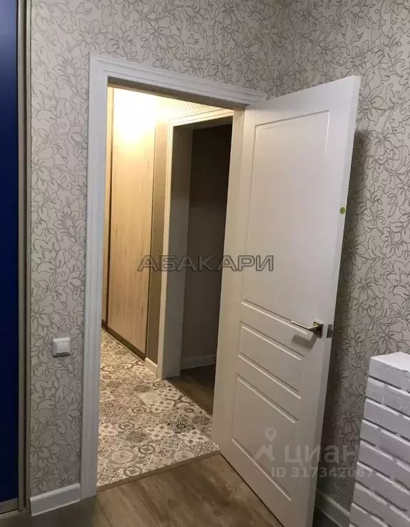 2-к кв. Красноярский край, Красноярск Линейная ул., 112 (34.0 м) - Фото 1