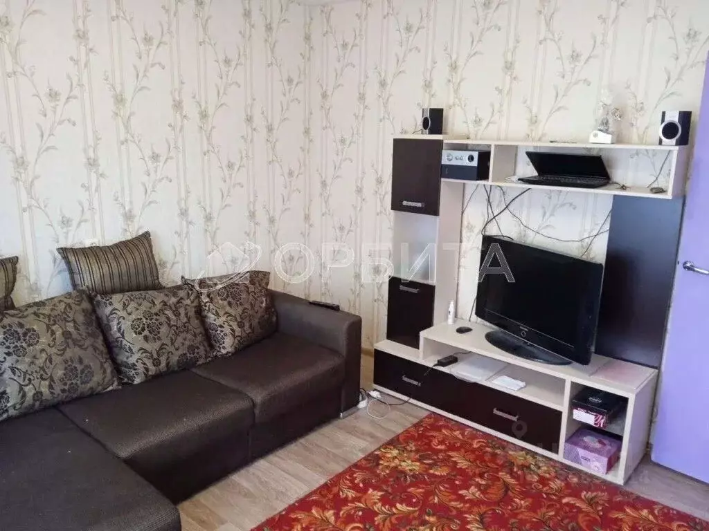 1-к кв. Тюменская область, Тюмень ул. 9 Января, 4 (33.6 м) - Фото 1