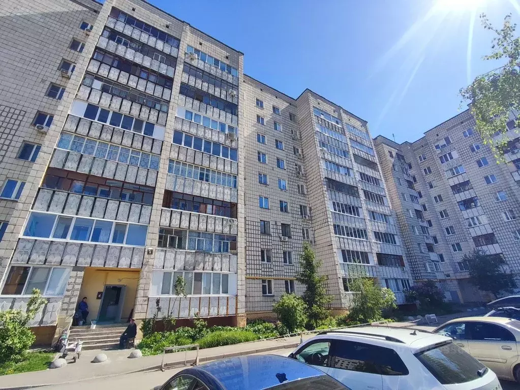 2-к кв. Татарстан, Казань ул. Космонавтов, 49 (47.0 м) - Фото 0
