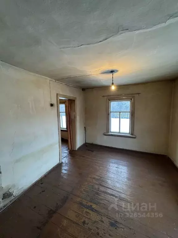 Дом в Кемеровская область, Ленинск-Кузнецкий ул. Жаркевича, 24 (38 м) - Фото 1