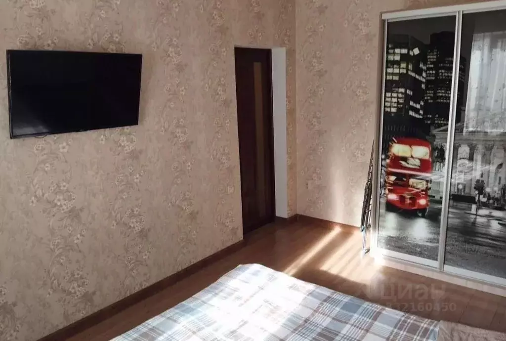 Дом в Крым, Симферополь ул. Крылова, 10 (50 м) - Фото 2