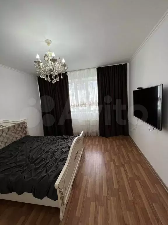 1-к. квартира, 40 м, 6/9 эт. - Фото 0