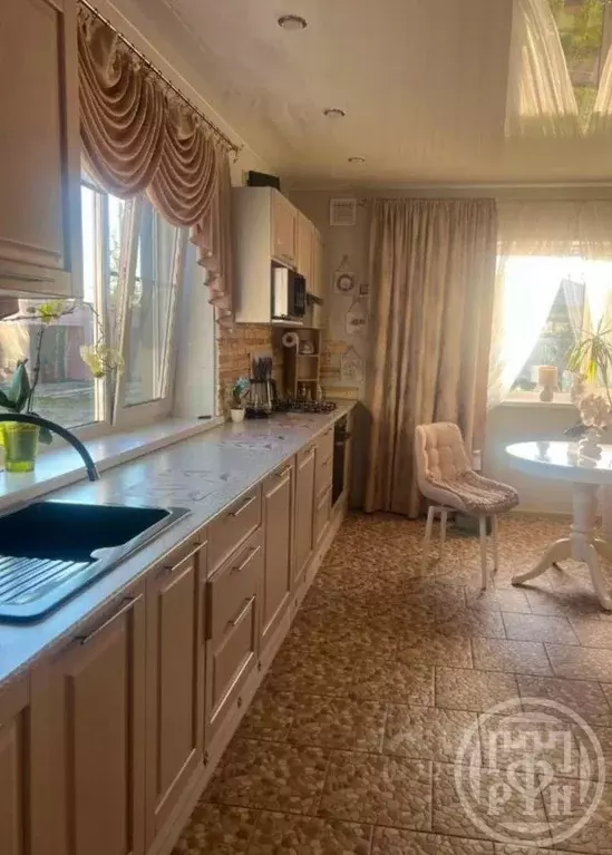 Дом в Ленинградская область, Лужский район, Заклинское с/пос, д. ... - Фото 2