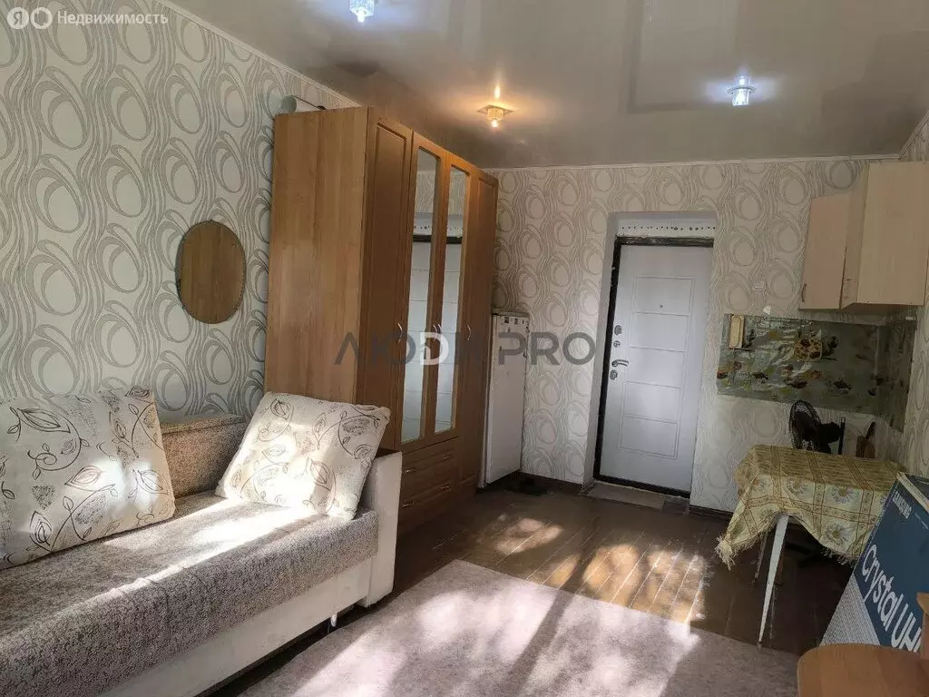 1к в 5-комнатной квартире (18 м) - Фото 0