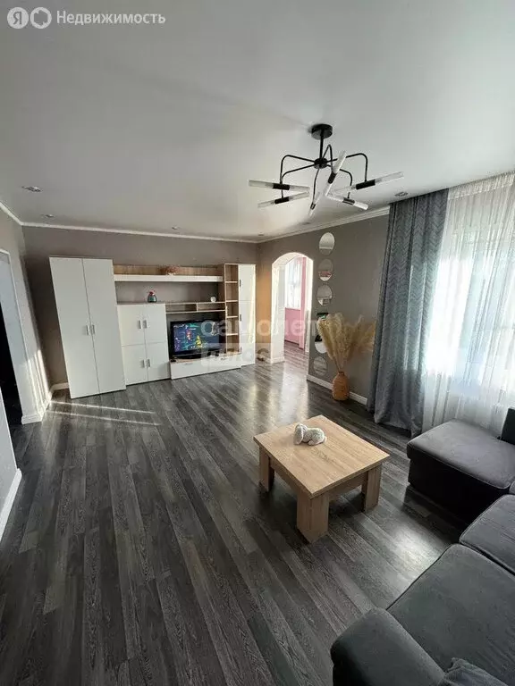 4-комнатная квартира: Астрахань, улица Софьи Перовской, 89 (101 м) - Фото 1