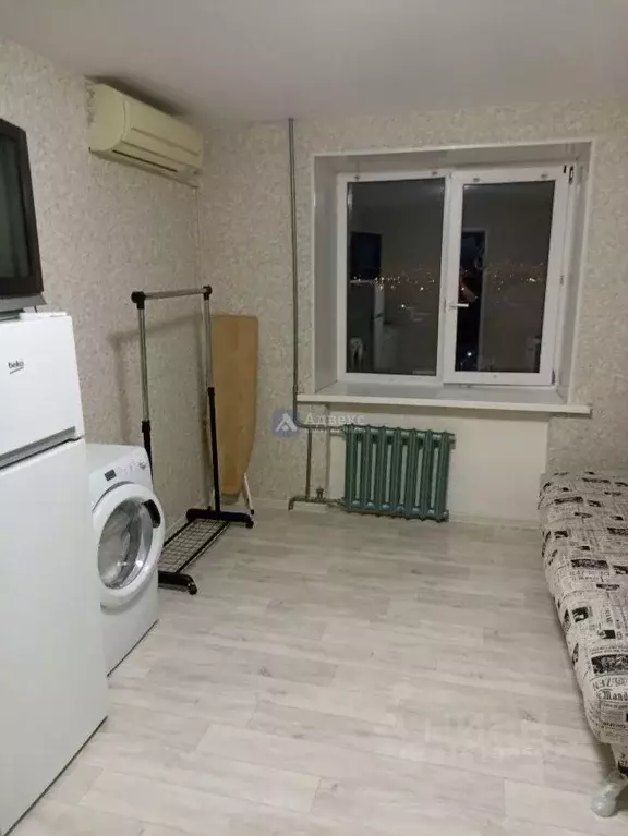 Комната Тюменская область, Тюмень ул. Республики, 214 (9.0 м) - Фото 1
