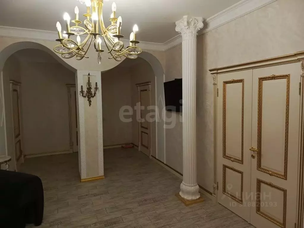 3-к кв. Ингушетия, Магас ул. Саида Чахкиева (132.0 м) - Фото 0