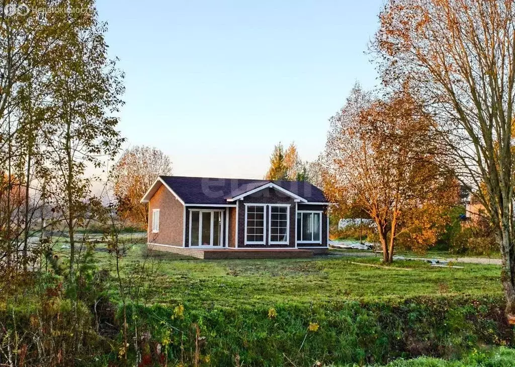 Дом в деревня Куровицы, Майская улица (100 м) - Фото 2