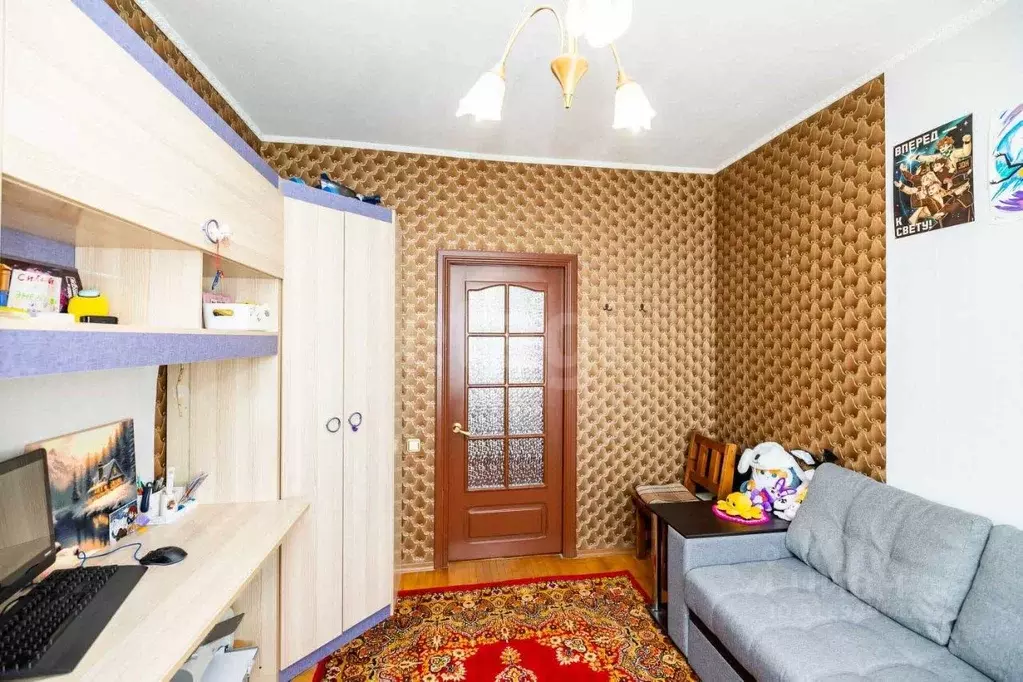 4-к кв. Ханты-Мансийский АО, Сургут просп. Мира, 14 (88.6 м) - Фото 0