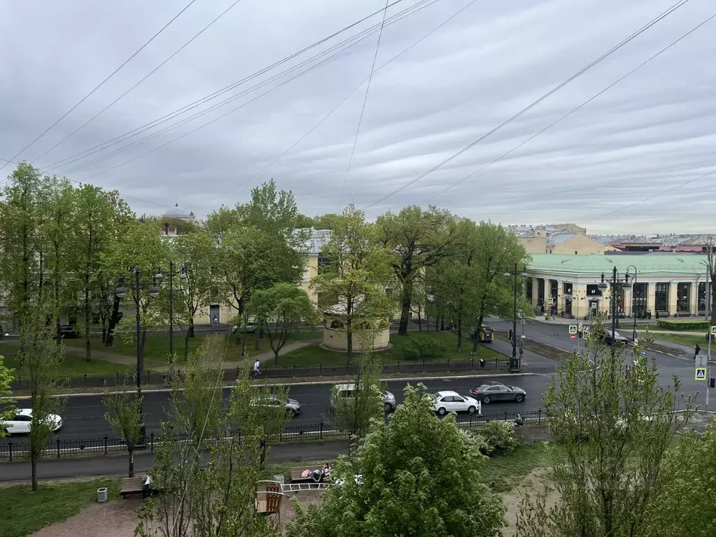 Комната Санкт-Петербург 4-я Васильевского острова линия, 5 (26.6 м) - Фото 1