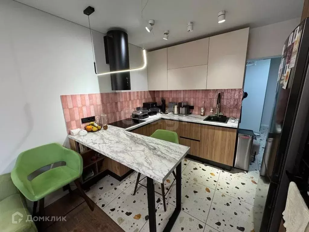 Продаётся 2-к квартира, 42 м - Фото 0