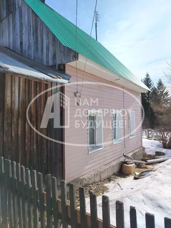 Дом в Пермский край, Добрянка ул. Куйбышева, 106 (27 м) - Фото 1