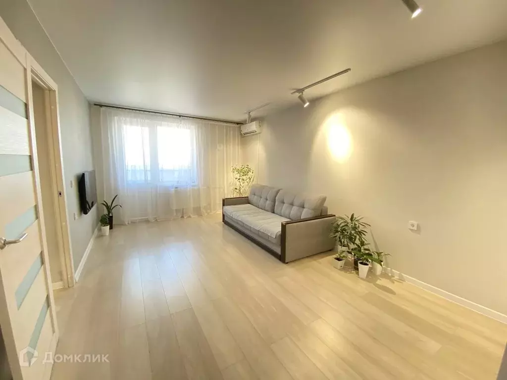 Продаётся 2-к квартира, 65 м - Фото 0