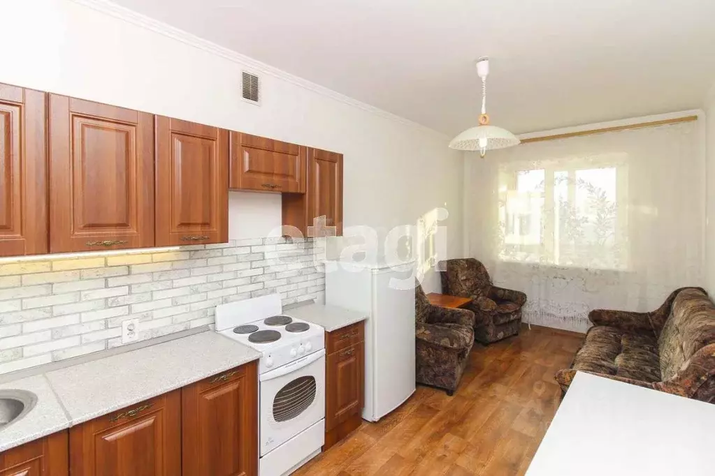 1-к кв. Тюменская область, Тюмень ул. Салтыкова-Щедрина, 58 (52.0 м) - Фото 1