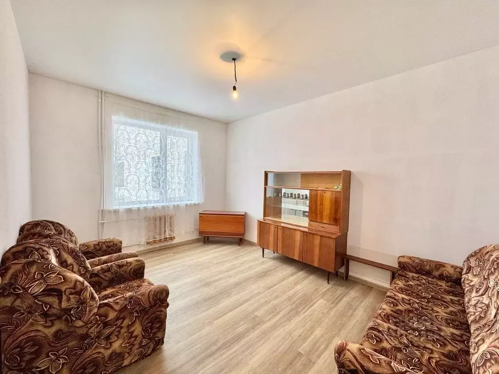 2-к кв. Ленинградская область, Киришский район, Будогощь пгт ул. ... - Фото 1