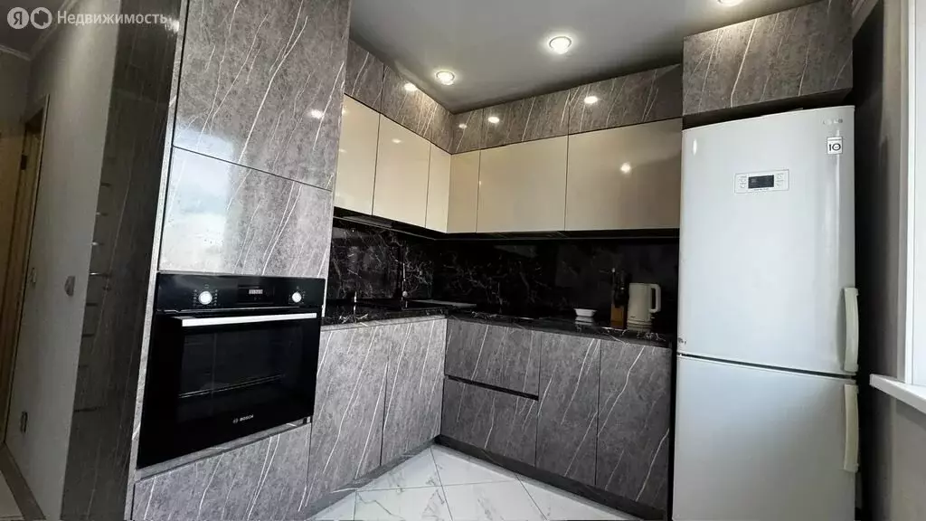 2-комнатная квартира: Иркутск, улица Розы Люксембург, 289/3 (54.5 м) - Фото 2