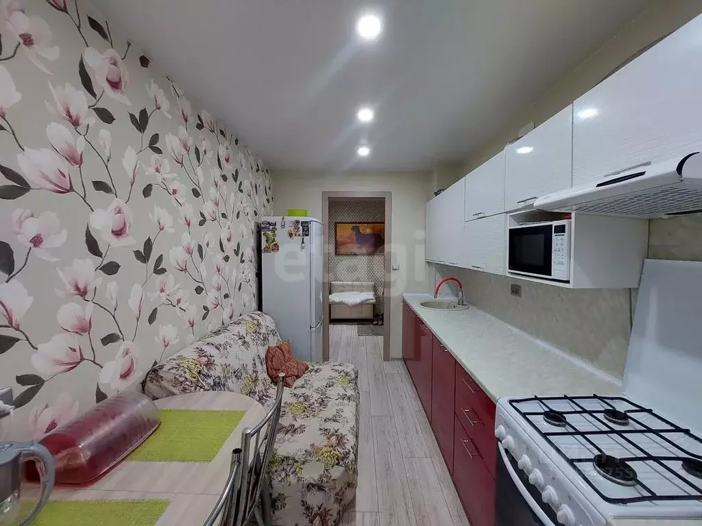 2-к кв. Архангельская область, Котлас ул. 70 лет Октября, 17 (50.8 м) - Фото 0